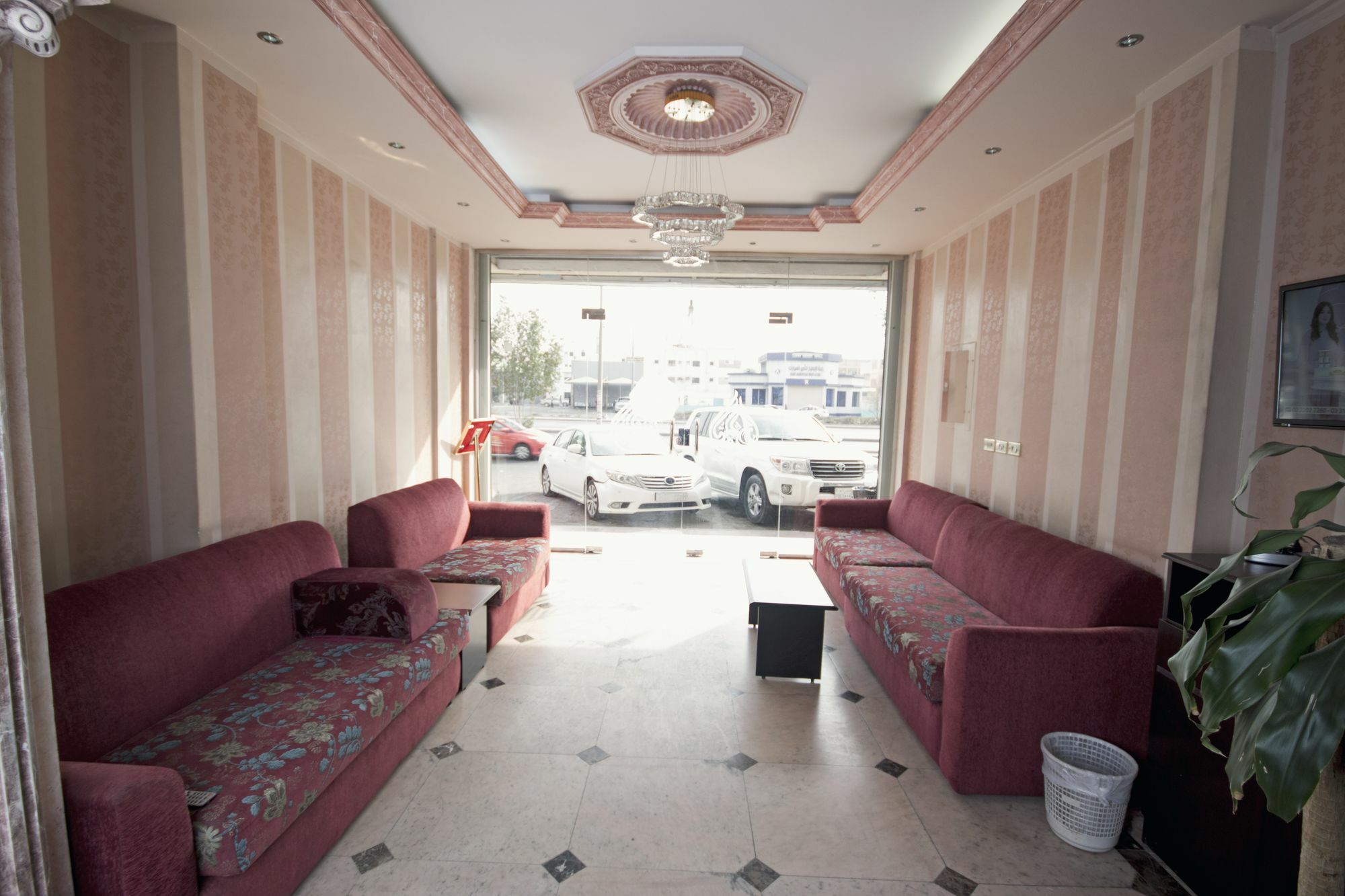 Oyo 277 Al Tamayoz Al Raqi Furnished Units 3 Jidda Eksteriør bilde